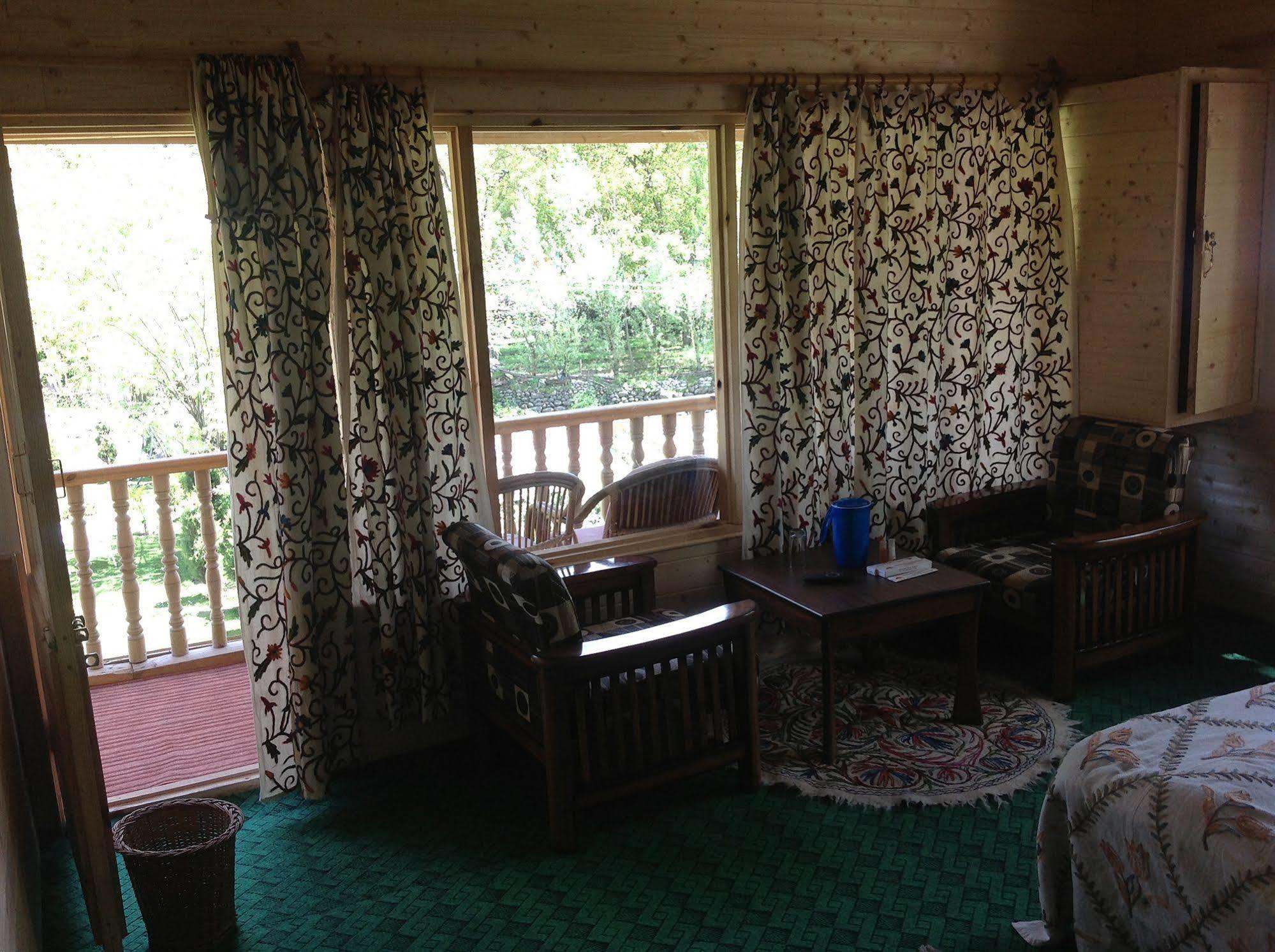 Hotel Himalaya House Pahalgām Zewnętrze zdjęcie