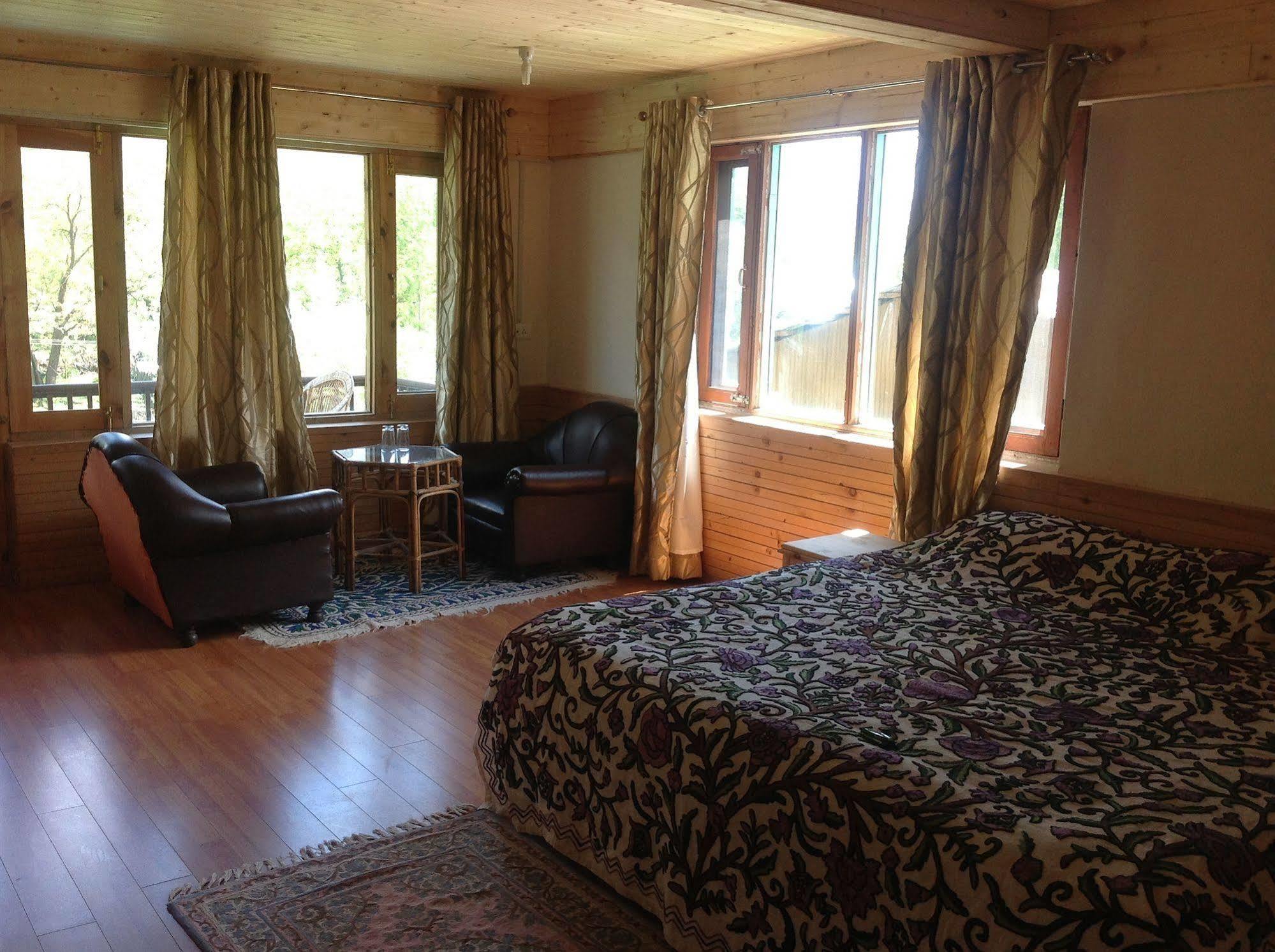 Hotel Himalaya House Pahalgām Zewnętrze zdjęcie